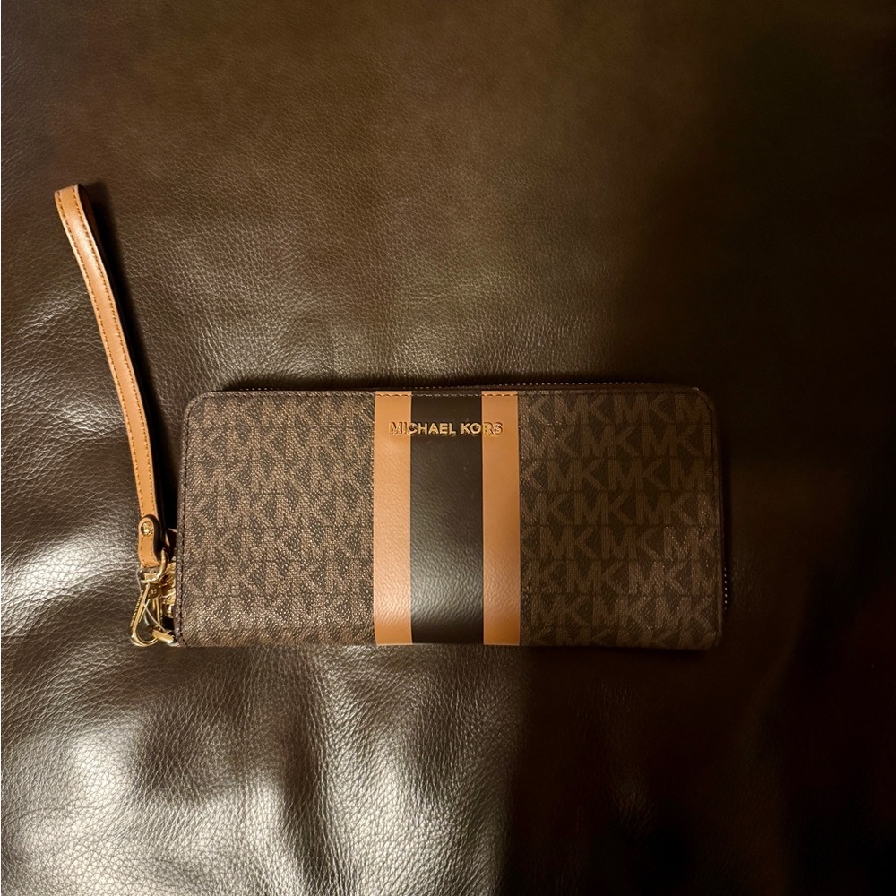 Michael Kors Dark Brown and Tan Wristlet Wallet - Picture 1 of 4